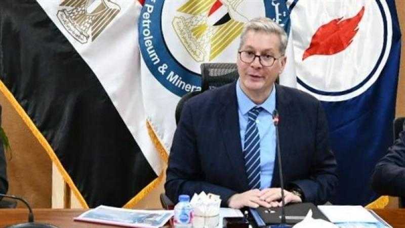 البترول: بدء الإنتاج من 8 آبار جديدة بحقول سيناء خلال 2023-2024